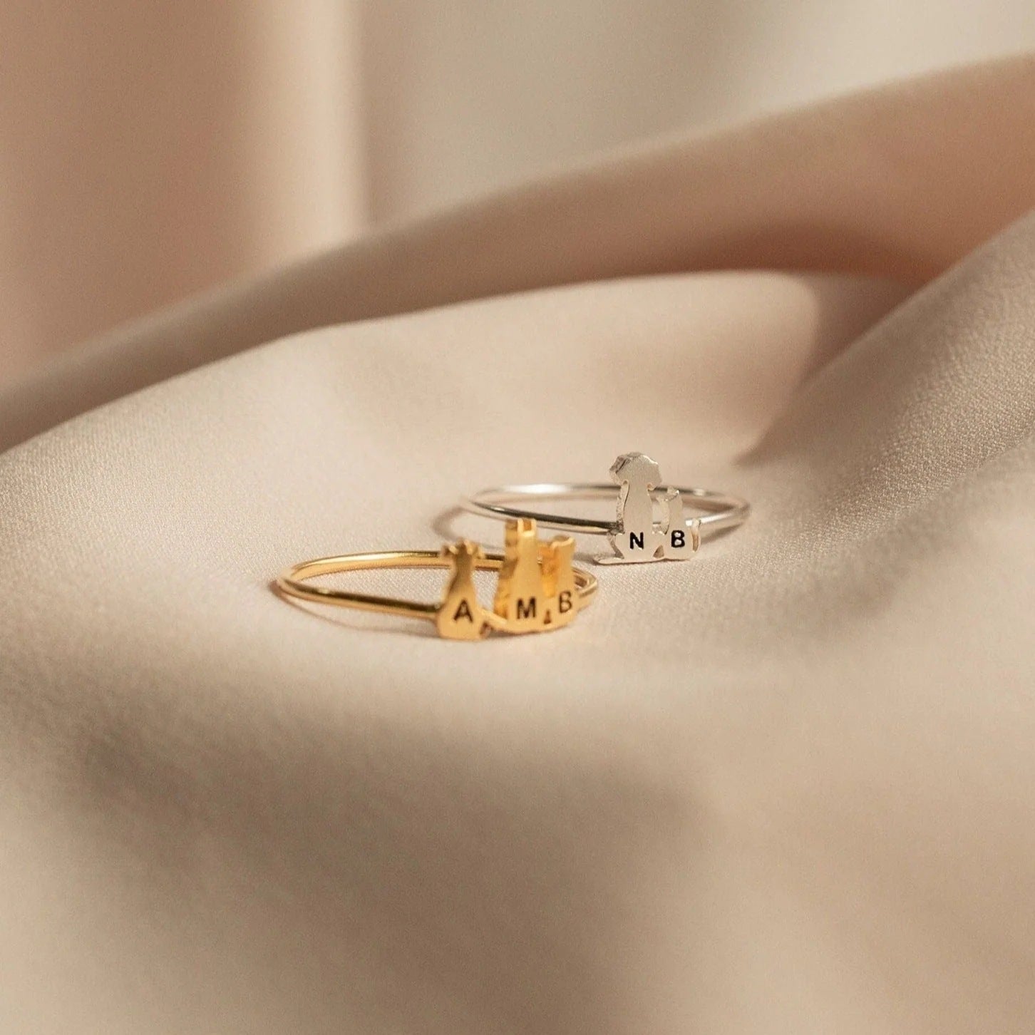 Personalized Pet Silhouette Ring with Engraved Text